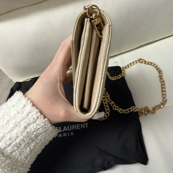 Saint Laurent Beige Quilted Leather Wallet - Picture 3 of 9